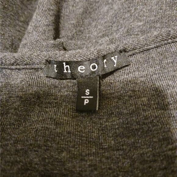 Theory Gray Layered Sleeveless Tank Top - Picture 9 of 12